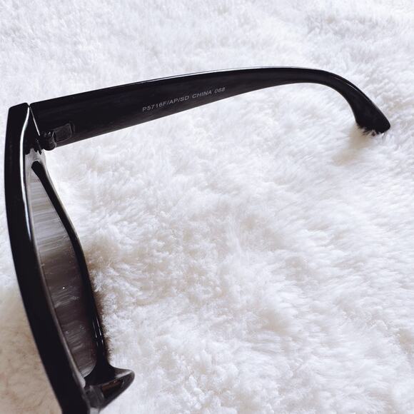Jack Black Square Sunglasses - Picture 7 of 13